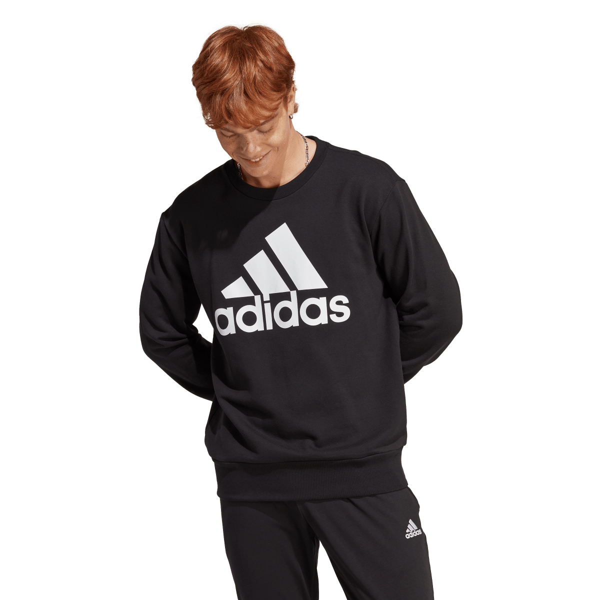 Buzo Sin Capucha Adidas Essentials Logo Grande Hombre en Sportotal Sportotal