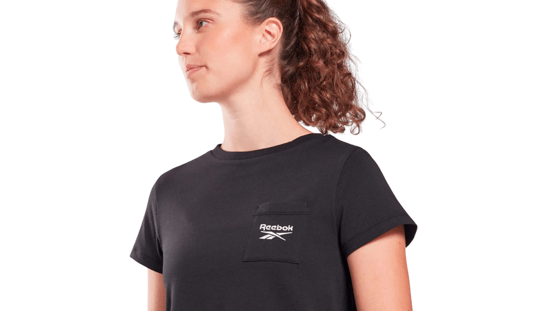 Remera Reebok Mujer Identity Manga Corta Negra en Sportotal