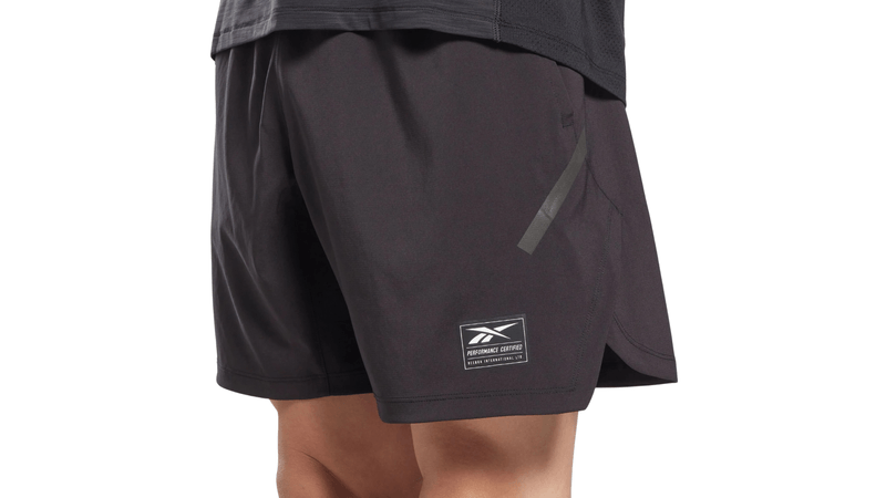 Bermudas reebok clearance