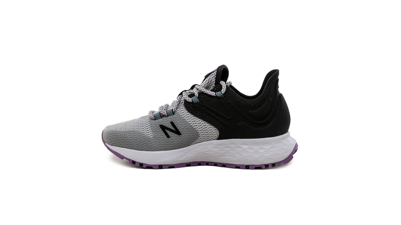 New balance negras y violetas best sale